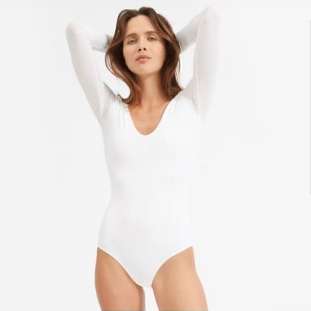 Everlane White Long Sleeve V Neck Bodysuit USED
